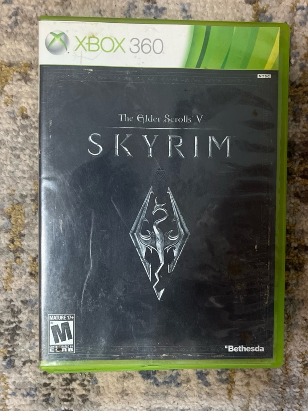 Microsoft Xbox 360 The Elder Scrolls V: Skyrim (black, green)
